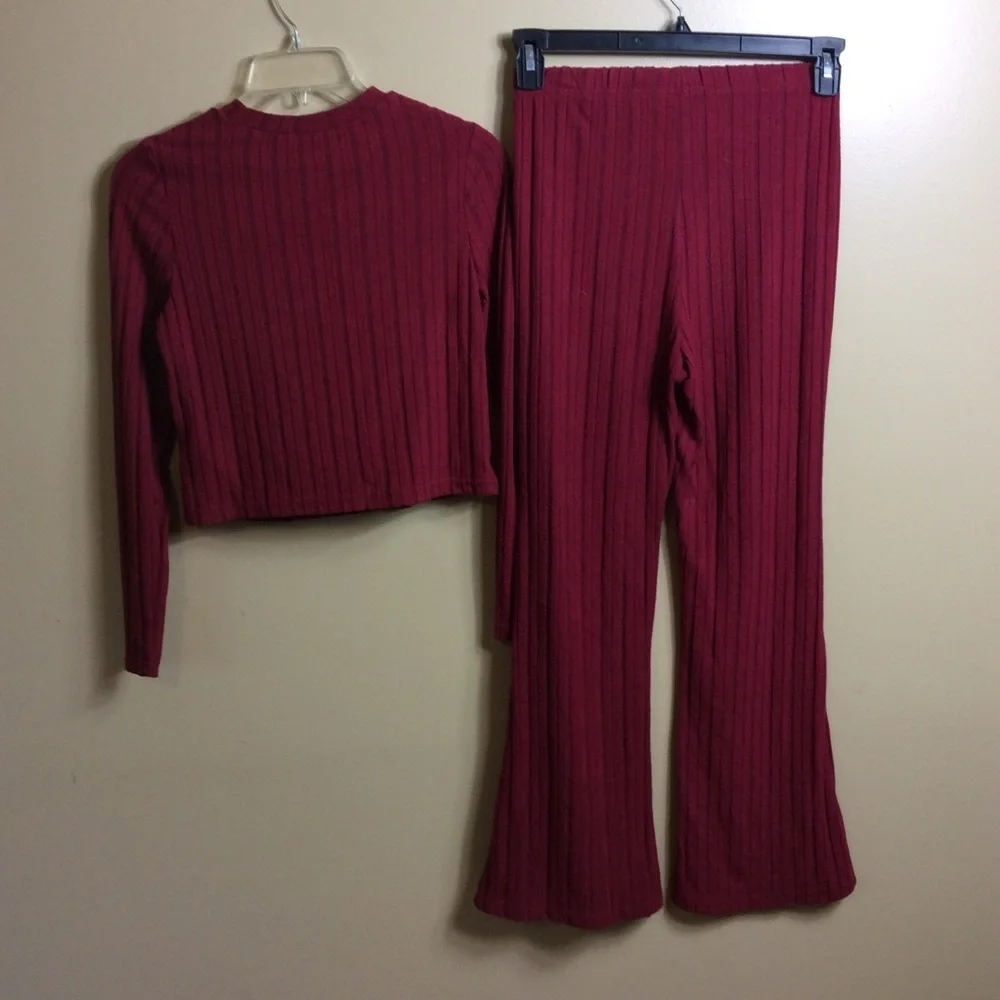 🎈3/$20!  SHEIN maroon/burgundy ribbed crop top flare leg outfit. 160. XL.